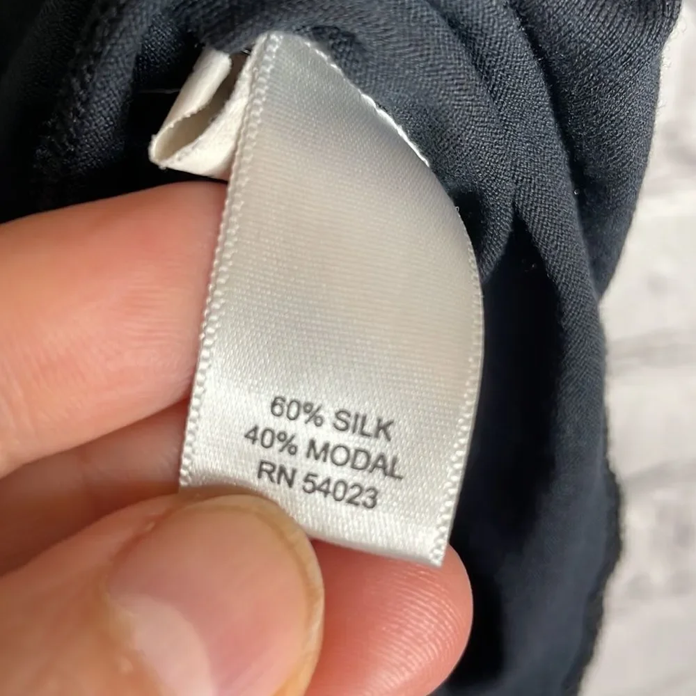 Banana Republic Silk & Modal Black Baby Doll top size XS - Picture 8 of 8